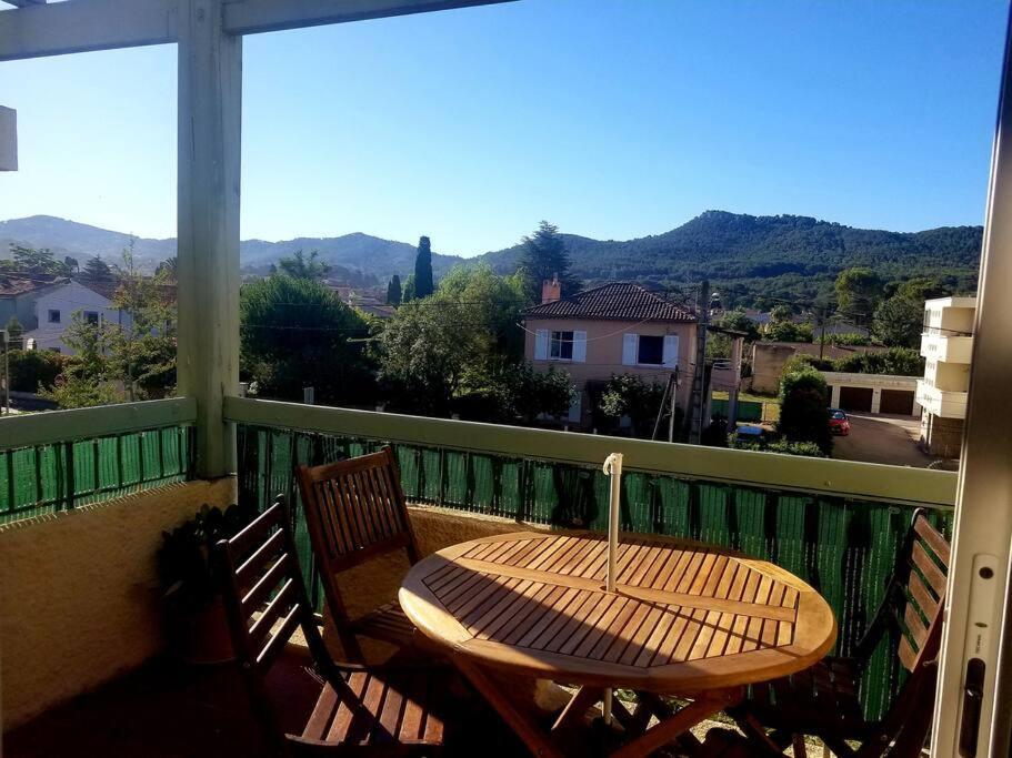 Le Sof Paradis Grand T2 Sur La Plage Des Lecques Saint-Cyr-sur-Mer Luaran gambar