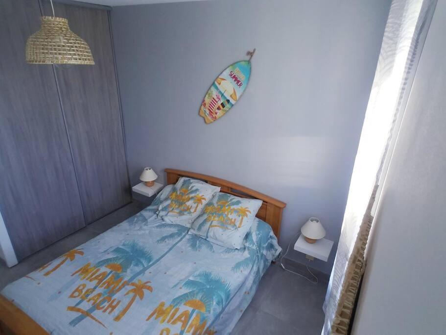 Le Sof Paradis Grand T2 Sur La Plage Des Lecques Saint-Cyr-sur-Mer Luaran gambar